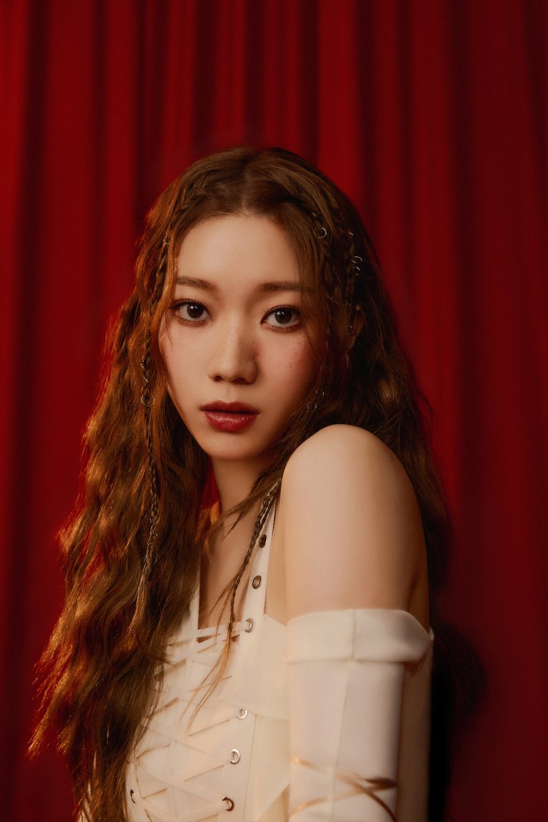 うちらの坂口梨乃さん 常に過去一のビジュを更新してくる、強し。 梨乃