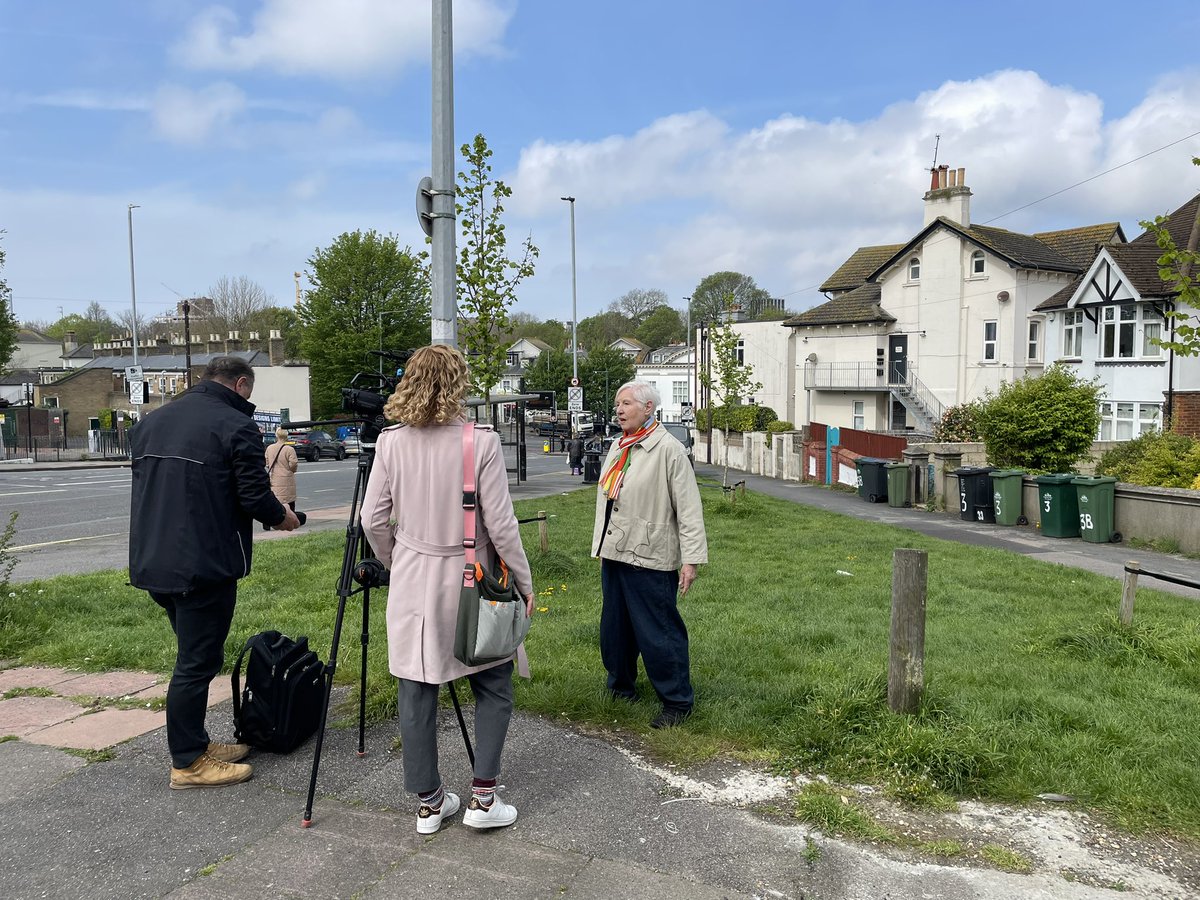 Look out for CPRE Sussex’s amazing trustee Penny Hudd talking all about our Plant Your Postcode project on an upcoming BBC SE Politics Show - hopefully this Sunday! cpresussex.org.uk/what-we-care-a… bbc.co.uk/programmes/m00…