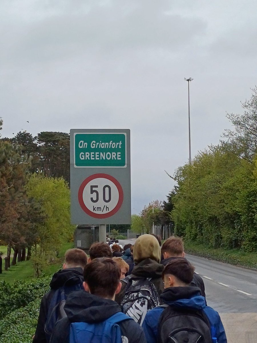 Well done to our TYs who braved the elements yesterday and completed a 28km walk from Carlingford to Greenore and back. Some of our students will use this as part of the process for their #Gaisce award. Great pacing and teamwork to get everyone over the line! 🚶‍♀️🚶🏼🚶🏿‍♂️🌦️🌧️