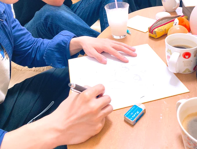 出発前のお絵描き会〜!!