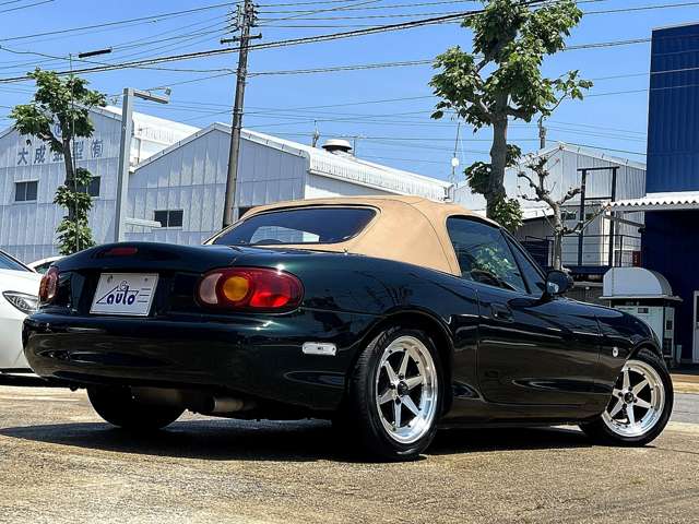 qauto3's tweet photo. 🔸Mazda Roadster 1998

>>SPECIFICATIONS<<
【Year】1998
【Engine】1,800 CC
【Fuel】Petrol
【Seats】2

>>SHOP URL<<
https://t.co/ypAaVmQcG9

More pictures on the site!

#usedvehicles #mazdaroadster #mazda https://t.co/JgFBOoFi6K