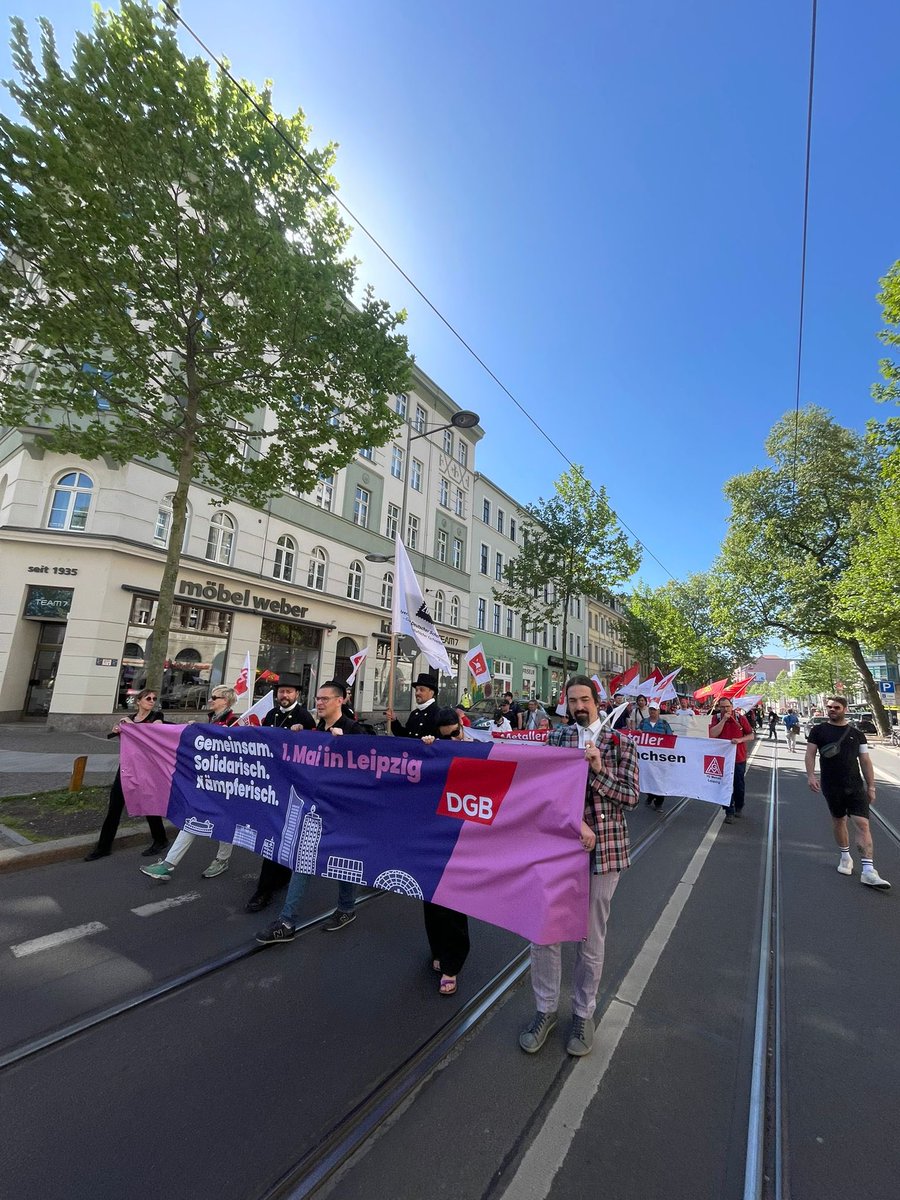 Heraus zum 1.Mai! Wir stehen heute und an jedem anderen Tag an der Seite der Beschäftigten und der Gewerkschaften. Gute Arbeit braucht gute Löhne! #1Mai #tagderarbeit #1mai2024