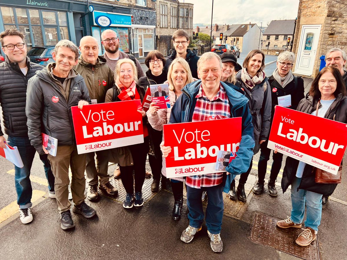 SheffLabour's tweet image. 🚨 Local Elections TOMORROW 🚨

Vote Sheffield Labour for:

💳Help with the cost-of-living
📈A stronger local economy
🚌Buses back under public control
🏡New affordable homes
😀More support for families &amp;amp; young people
🏥Better public services