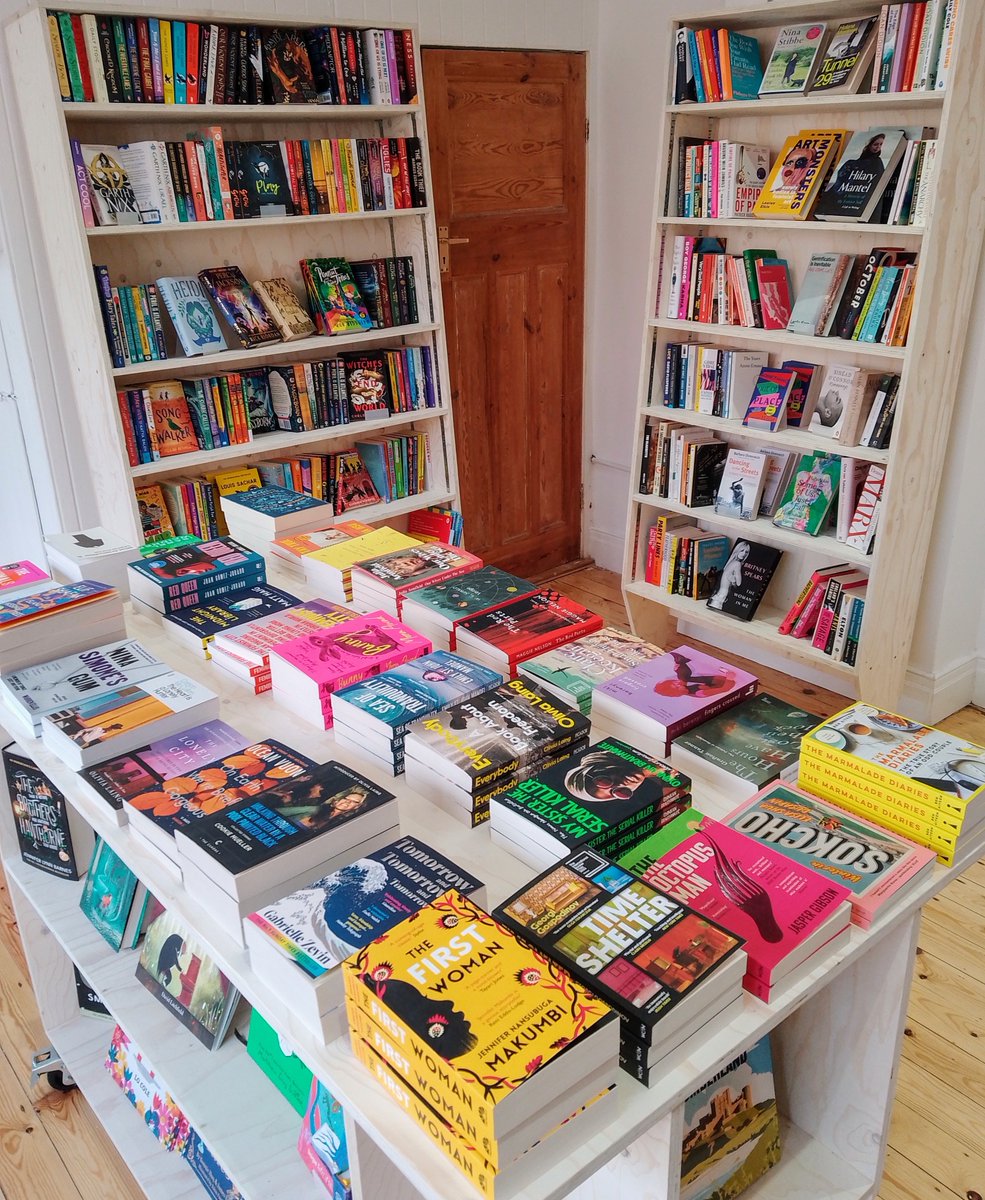 It's always great to see new bookshops opening in the North East. Don't miss Heaton’s new independent bookshop, 1b Books! Open Tues - Sat 10am - 5pm. (Sun 10am - 4pm.) Pop in and have a look at 1b Bolingbroke St. Newcastle, NE6 5PH. #BooksAreMyBag #newcastleuk #indie #shoplocal