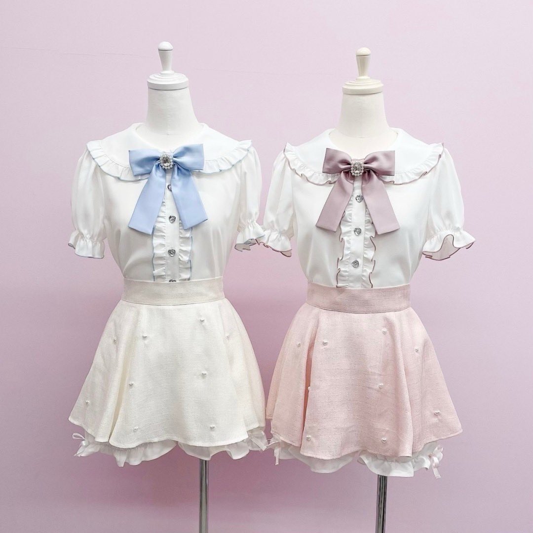 ♡ Ank Rouge × 地雷チャン ♡

🎀 special set 🎀

《 Ank Rouge店舗 》
5/3 OPEN〜販売START♡

《 公式通販サイトAiland 》
5/3 12:00〜販売START♡
⁡
⁡ 通常２点で¥17,380taxinのところ…
¥13,200taxinでご購入頂けます🎶

お得なこの機会をお見逃しなく✨️

#地雷チャン
#ankrouge