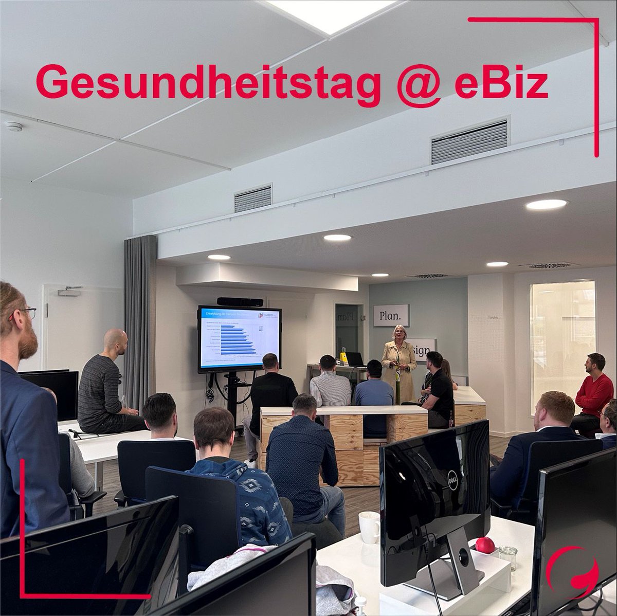 ebizcon's tweet photo. Letzte Woche stand bei eBiz Consulting die mentale Gesundheit im Fokus!
Nach einem Tag voller Achtsamkeit und Entspannung haben wir den Tag mit einem Besuch bei der BashZone in Mainz abgerundet - eine perfekte Kombination aus Bewegung und Spaß!

#Gesundheitstag #BashZone #eBiz https://t.co/BaRLNHkRSl