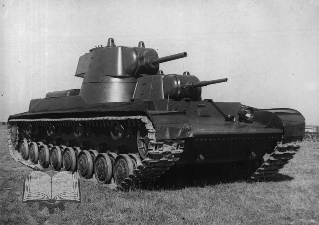 Le 1er mai 1939 était la date butoir de production du char SMK-1 selon un décret de 1938. Le SMK-1 fut terminé par LKZ dans les temps, le 30 avril.