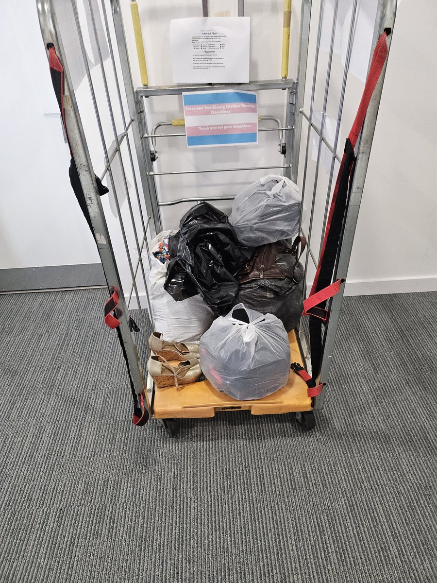 cfz_nb_trans's tweet photo. More and more donations are coming in. This is the second lot of donations from Hexi's office colleagues.  

We have a lot of clothes to go through so far and alot more from those who wish to donate while at @cfconvention https://t.co/CYFkVekGW6