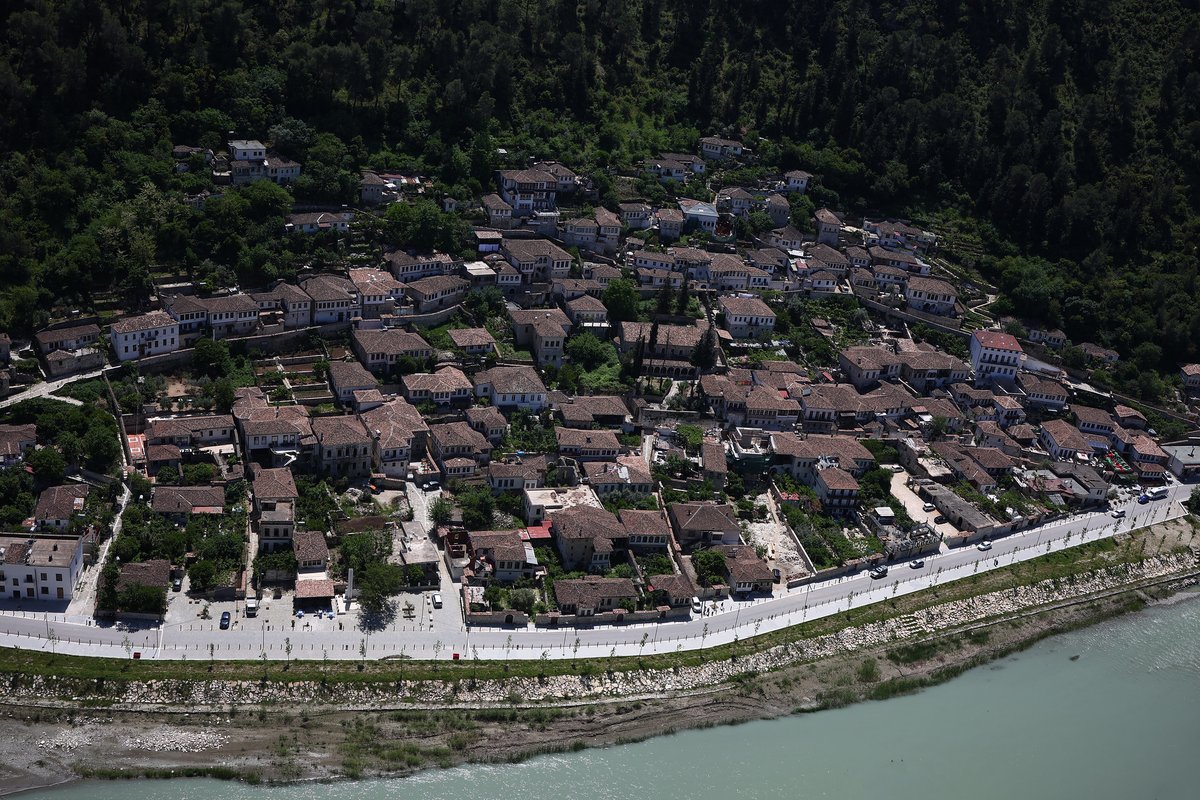 EUinAlbania's tweet photo. Berat, a UNESCO-protected heritage site, is one of Albania's jewels, attracting thousands of visitors. The EU is here to support the city's sustainable development valorizing nature, local traditions and values. EU Ambassador Silvio Gonzato, accompanied by the Mayor of Berat, Ervin Demo, visited some of the main EU-funded 🇪🇺 projects in Berat 🇦🇱  yesterday.

They first stopped at the construction site of a new 280-meter bridge over the Osumi River. The Bilça Bridge will create new opportunities for local communities on both sides of the river, connect Berat with its beautiful hinterland and ease traffic in the historic neighbourhood of Gorica.

The Education Service Centre of Berat, rehabilitated by the EU4Municipalities program, was the second stop. The center offers educational support services for all kindergartens and schools in the city, for more than 5,000 children. It also provides training and awareness raising on children’s mental health for teachers and parents.
1/2

#EuropeIsHere