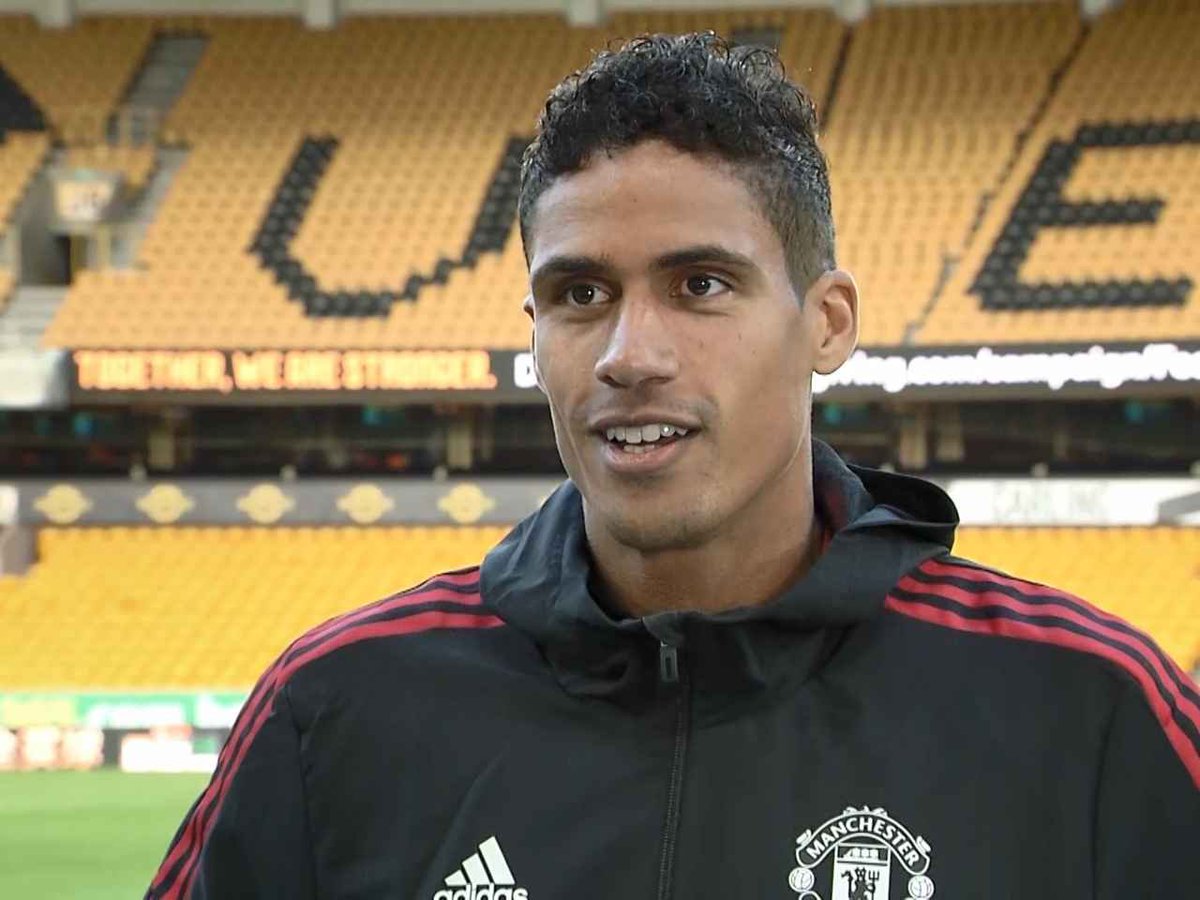 #mufc have been offered a #PL replacement option for Raphaël Varane by one ex-player this summer ➡️ utddistrict.co.uk/man-utd-premie…