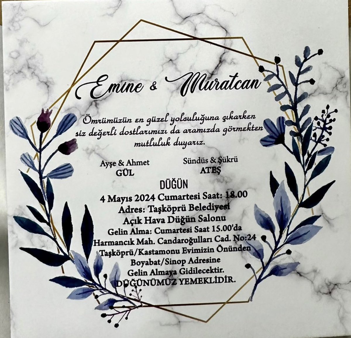 muratcan_ates1's tweet photo. GÜL ve ATEŞ aileleri olarak bu mutlu günümüzde siz değerli dostlarımızı aramızda görmekten mutluluk duyarız. Düğünün telaşı ile davetiye vermeyi unuttuğumuz dostlarımız kusura bakmasınlar. Hepinizi düğünümüze bekliyoruz. https://t.co/e69pQR4wvM