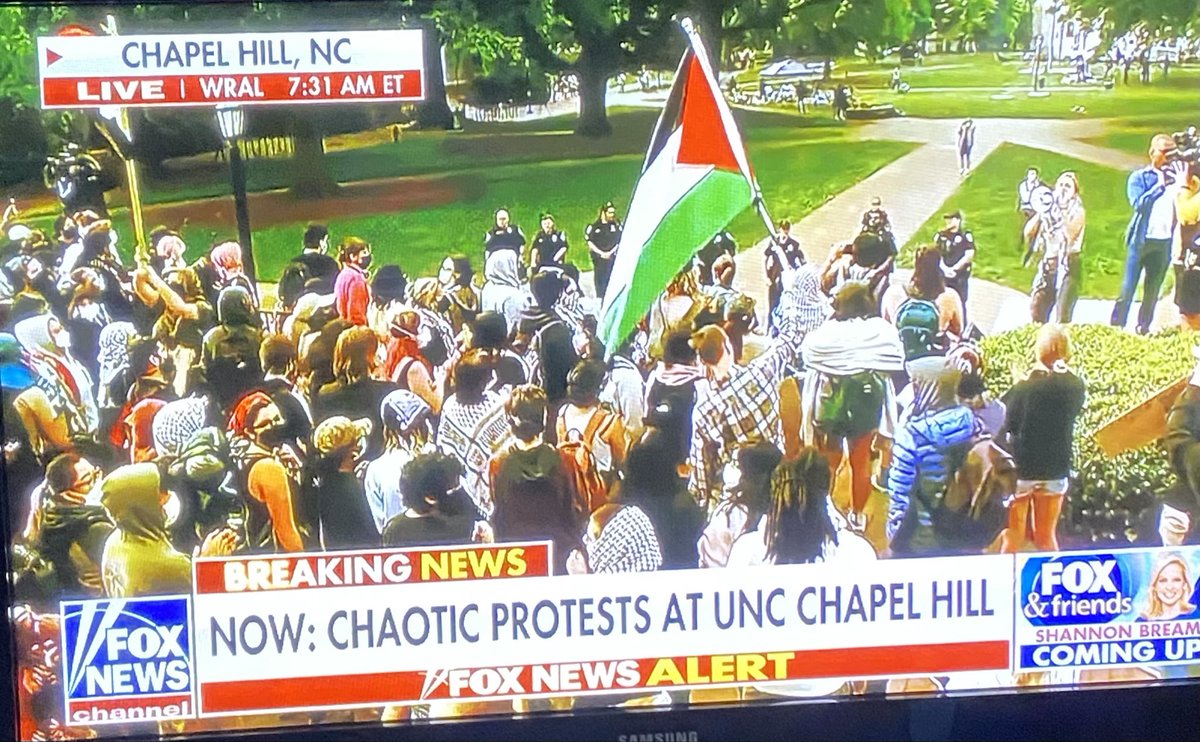 Americans do you want Palestinians Refugees? Egypt won’t take them. College Students protesting are already replacing the American Flag with the Palestinian Flag! It’s seems Biden may be negotiating that deal to bring in Palestinians Refugees. Obama brought in Somalian Refugees!