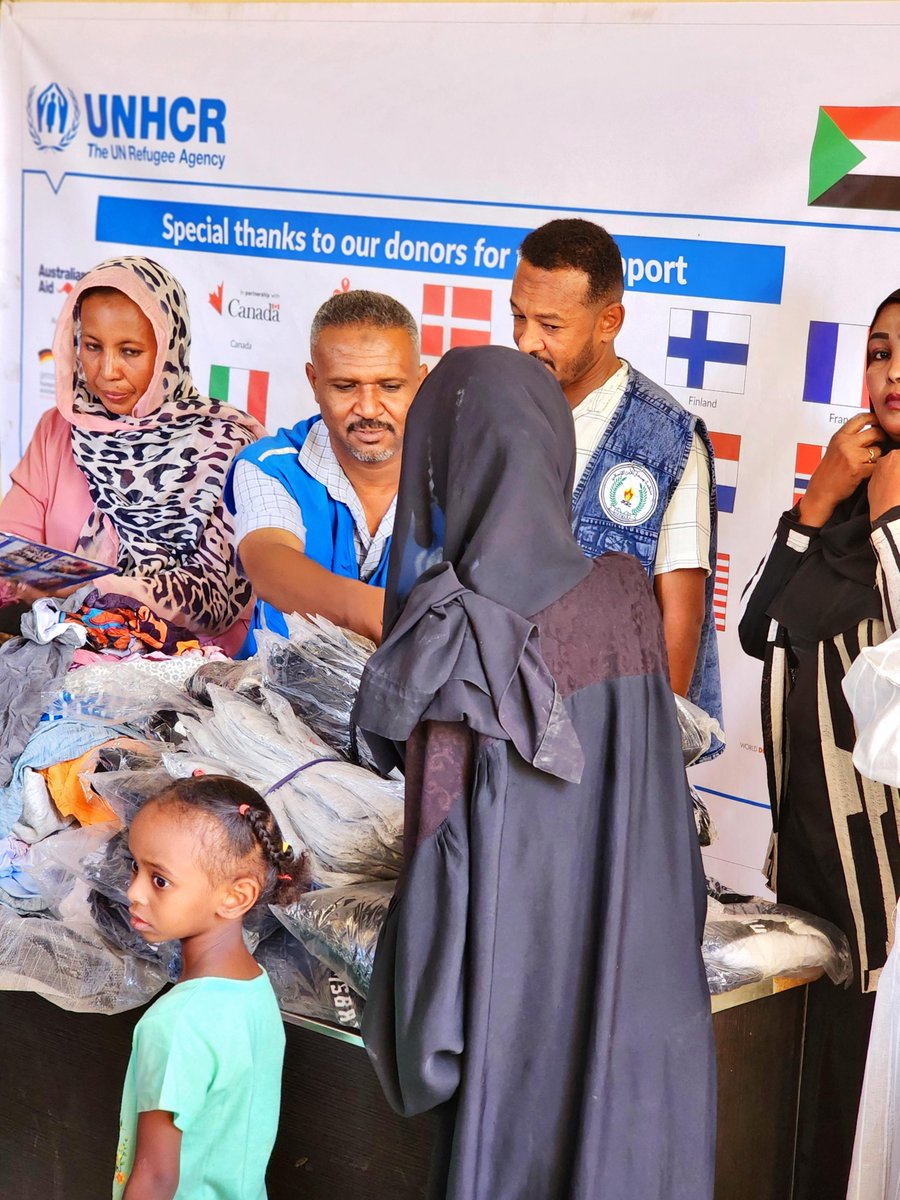 In Kassala town, we distributed clothing items👚👕 and core relief items to thousands of displaced people, offering vital support to those affected by the conflict in #Sudan🇸🇩.

We're grateful to @UNRefugeeAgency and clothing retailers from the USA🇺🇸 for their generous donations.