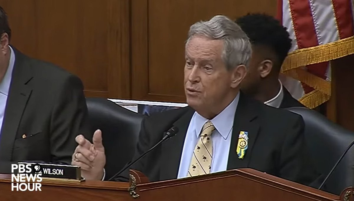 US House Representative Joe Wilson called for the transfer of more cluster munition to Ukraine. 'We have surpluses that need to be destroyed. I know a way to destroy them, and that is to send them to the people of Ukraine,' he said. youtube.com/watch?v=2WWKLa…