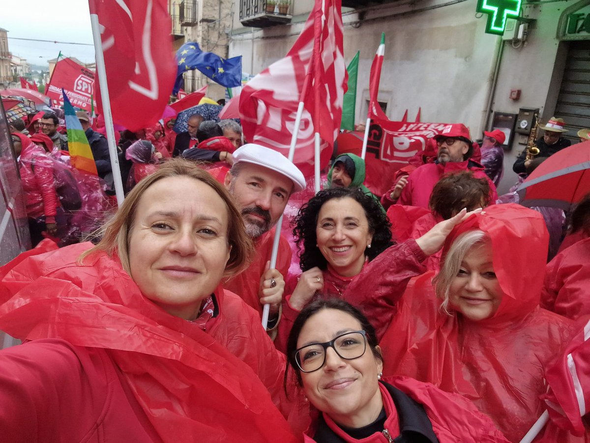 fiabanto's tweet photo. 1 Maggio a Portella della Ginestra con la FP CGIL https://t.co/wMnsNuYfXw