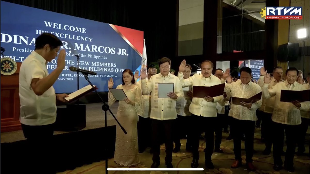 Pres. Ferdinand Marcos Jr leads the oath-taking of the new members of his political party, Partido Federal ng Pilipinas (PFP) at a hotel in Manila, Wednesday afternoon. @ABSCBNNews
