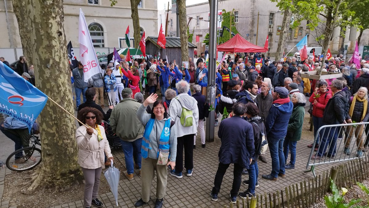 #1erMai2024 en #Vendee #lrsy journée de solidarité du monde de travail pour la paix, combattre le racisme, les discriminations. #UNSA