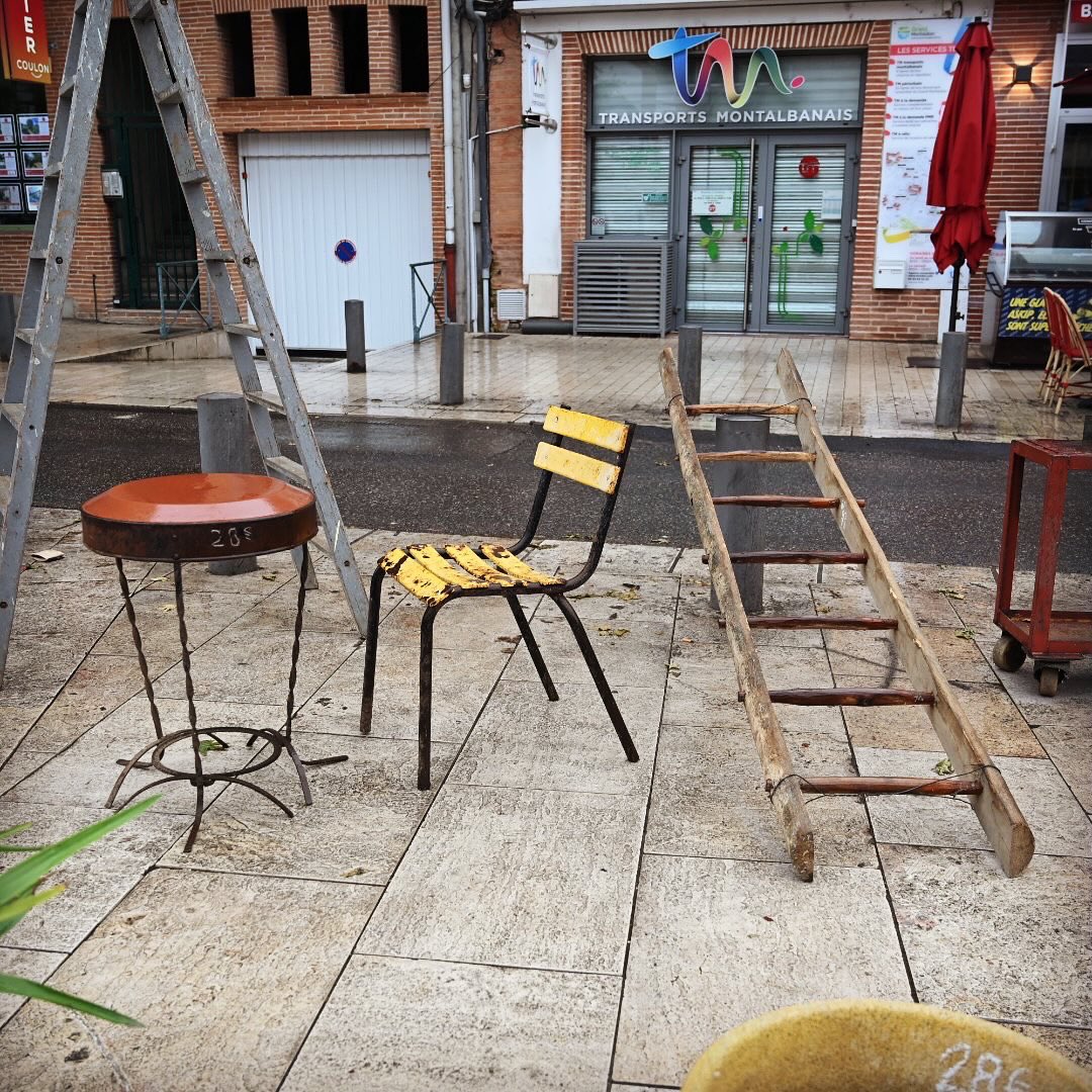 brocTG's tweet photo. 👋 nous y sommes !
Venez chiner à  👉#montauban en ce 1er mai 2024.
les #brocanteur et #antiquaire de l’association  sont sur❣️l’esplanade des #fontaines au lieu de l’habituelle place #lalaque 
🪑#chaise 🗿 🚂 #deco #vintage 🗄️ #ancien 🧮#meuble #tableau #livres 📽️ #weekend https://t.co/aDtGTzOnGo