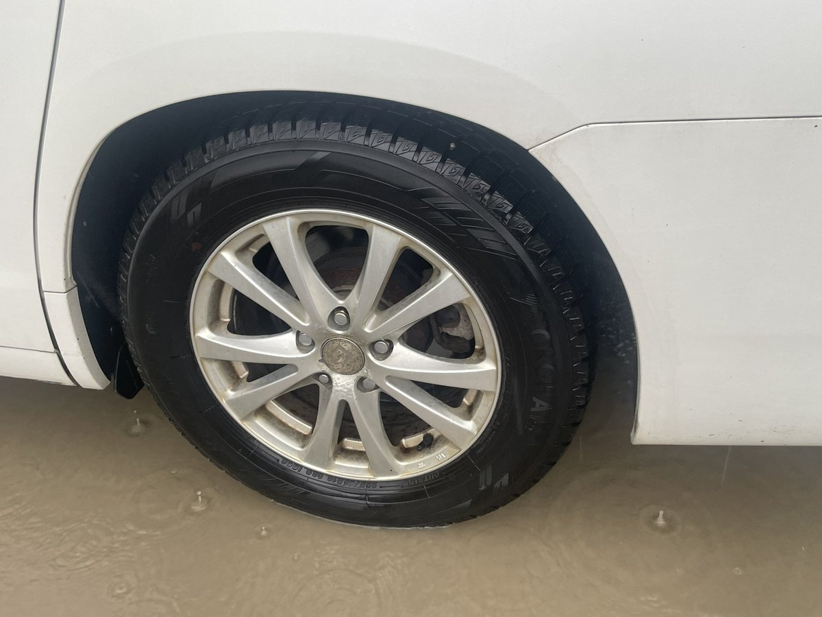 pricealpha5's tweet photo. 🆕販売車両🆕

アルファード　20系

パール
22万キロ
車検6年12月
4WD

DTV
バックカメラ
左右パワースライドドア
LEDルームランプ

すぐに引き渡し可能です！
価格50万
よろしくお願い致します！

#アルファード20
#車売ります https://t.co/QJotRzRRzs