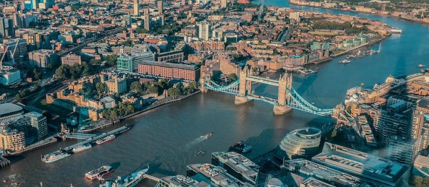 The numbers of individuals intending to enter the UK on study visas has dropped to record lows in the beginning of 2024, new data shows

hubs.li/Q02vG2tX0

#intled