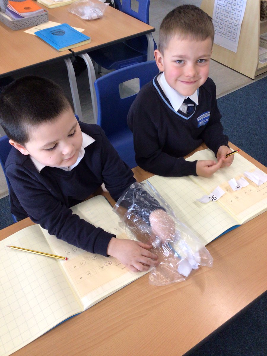 ditton_ps's tweet photo. 1RD have been ordering numbers within 100 today in maths. They chose 3 numbers from the pack, ordered them and wrote them in their book. They really enjoyed this lesson! #DittonPrimaryMaths @first4maths https://t.co/ZKhGGXSvzl
