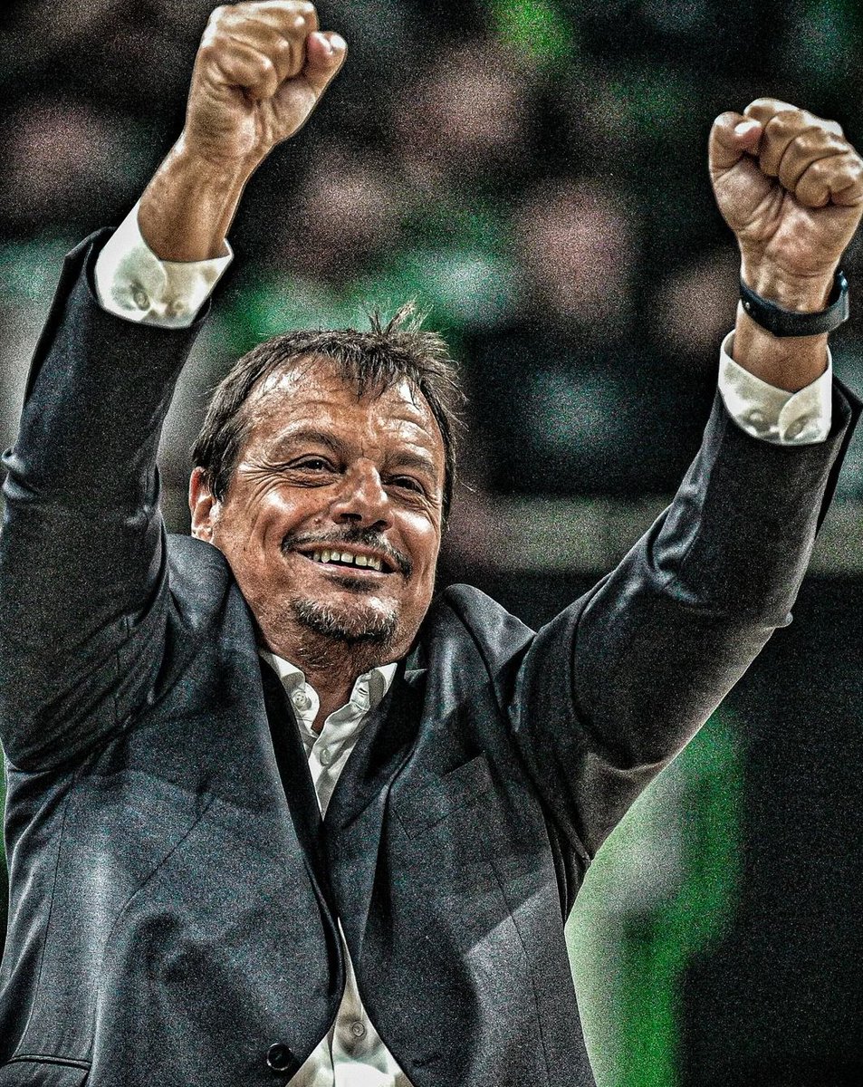 Τα λίγα λόγια ζάχαρη και τα καθόλου μέλι. Ο #paobc είτε θα κερδίσει αύριο και την επόμενη εβδομάδα θα γιορτάζουμε τη πρόκριση στο F4, είτε θα χάσει μια πολύ μεγάλη ευκαιρία (δίκαια). Θα αδικήσουν τόσο πολύ τη προσπάθεια τους όλη τη χρονιά σε αυτή τη σειρα? Δε νομίζω. ΠΑΜΕ. ☘️