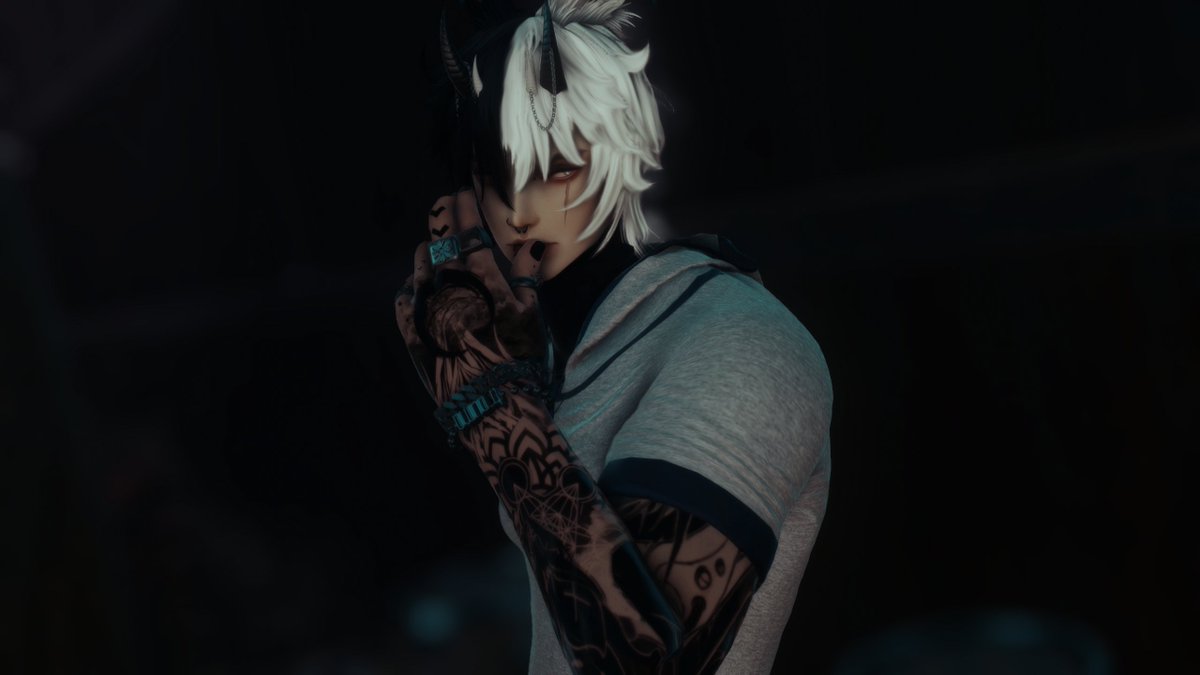 YoichiXIV's tweet photo. Gaze~

✧#ffxivsnaps ✧ #gposer ✧ #EorzeaPhotos ✧ #ffxiv ✧ #viera ✧ https://t.co/i27Oq6vTNr