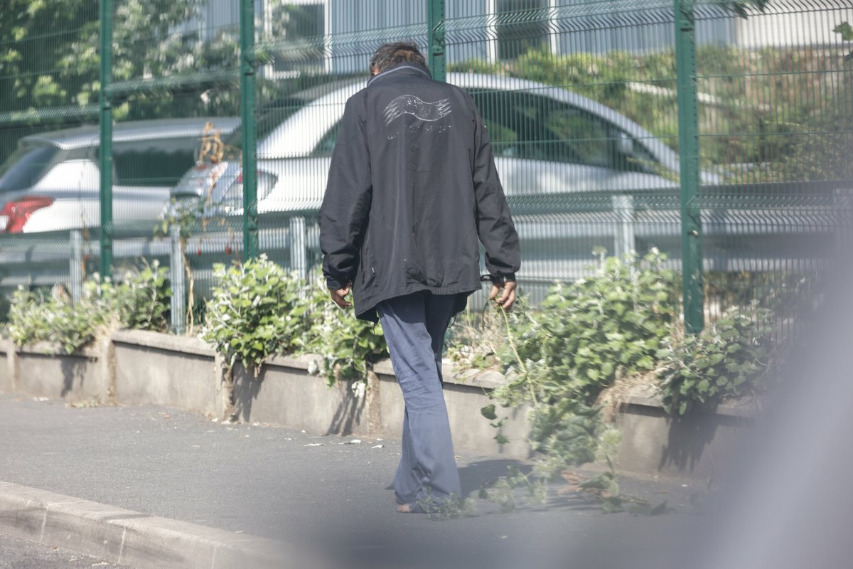 « Au secours il va me violer ! » : un « crackeux » arrêté à Paris alors qu’il déshabillait sa victime ➡️ l.leparisien.fr/q3Jj