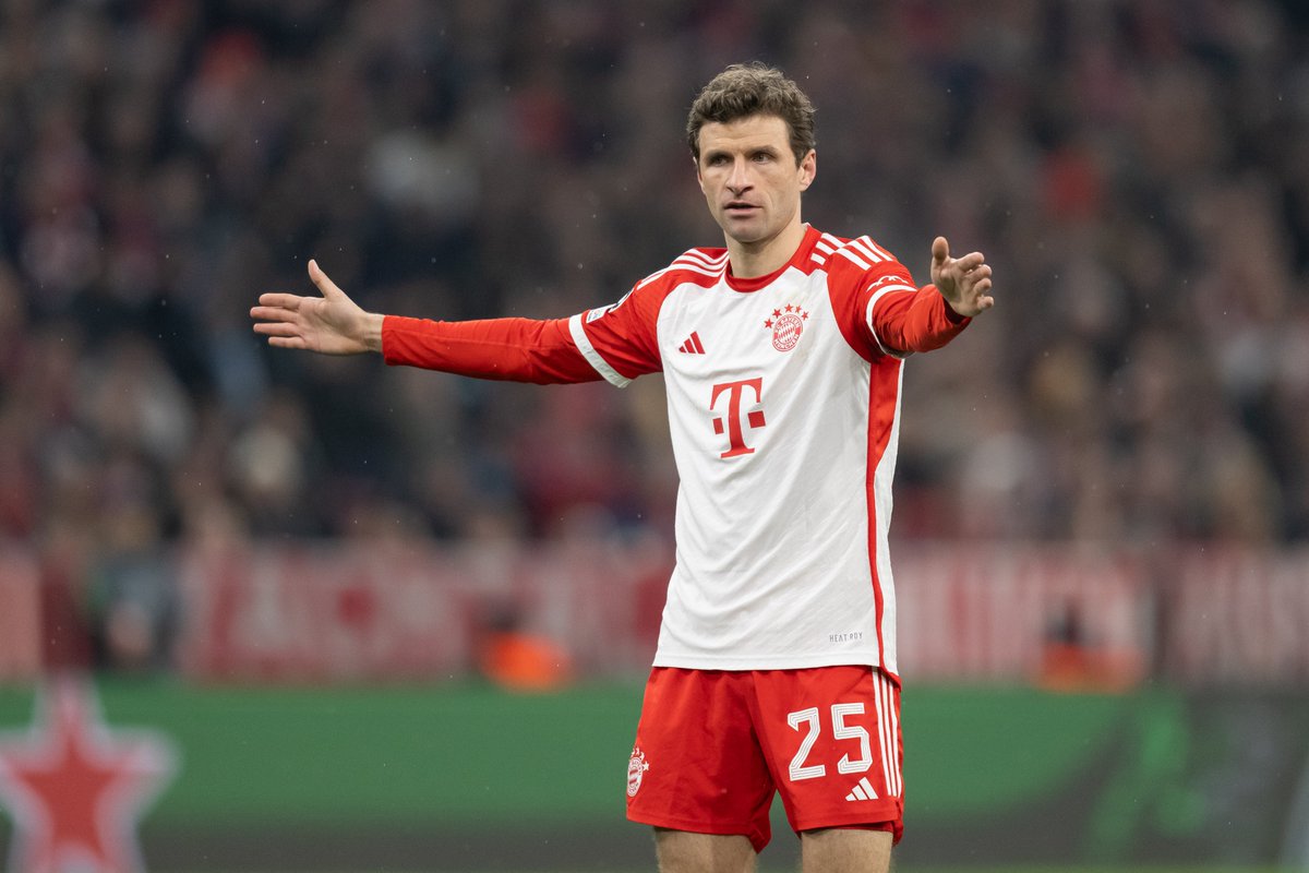 🇩🇪 @esmuellert_ in #UCL = 🔥🔥🔥

👕1⃣5⃣0⃣
⚽️5⃣4⃣
🅰️3⃣3⃣

#FCBRMA | @FCBayern