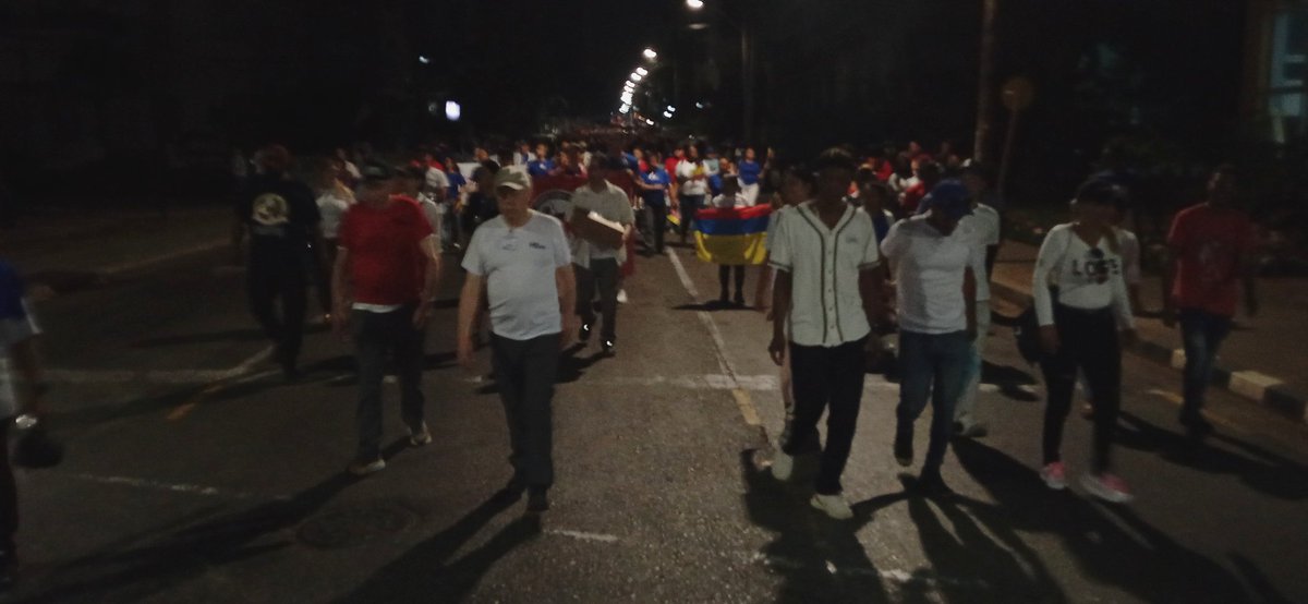 Es #1Mayo y los más de mil delegados de 220 sindicales y de amistad que participan en el Encuentro Internacional de Solidaridad con #Cuba 🇨🇺 llegan a la Tribuna Antiimperialista José Martí para exigir también el cese del bloqueo. @UlisesGuilarte @Isdalys1 @ArletyBarazal