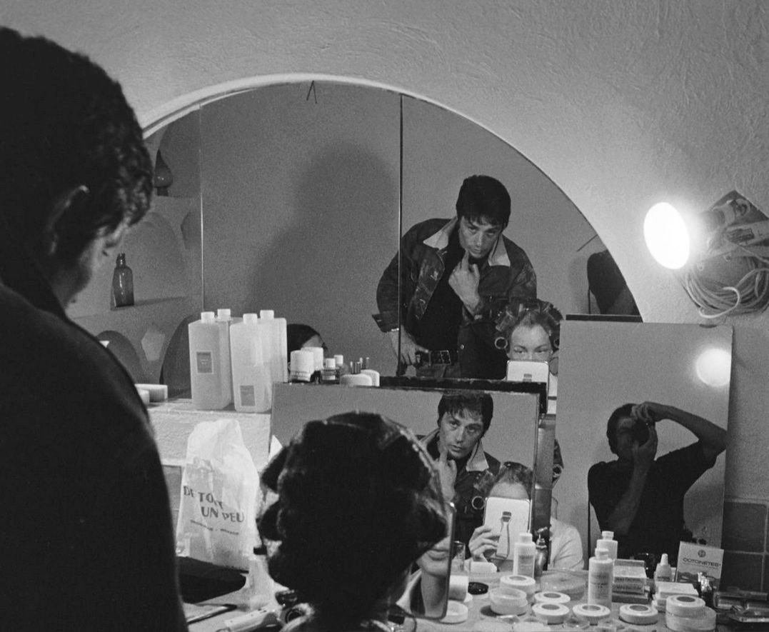 Alain Delon and Romy Schneider on the set of 'La Piscine', 1968. #AlainDelon #Delon #RomySchneider #film #TCMParty #FilmTwitter