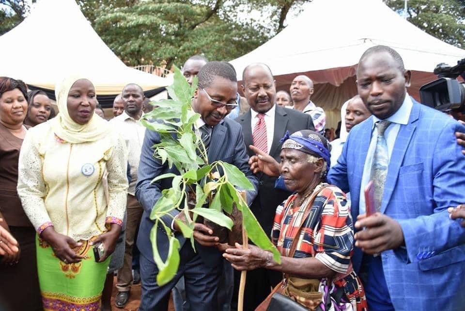 usawa_party's tweet photo. It is courtesy of the hard-work, commitment, patriotism &amp; resilience of Kenyan workers, who sacrifice their all even during times of adversity &amp; turbulence like we are in now, that our motherland continues to be on the move. A salute for all our workers. Happy #LabourDay. https://t.co/KeFZuZFdLa