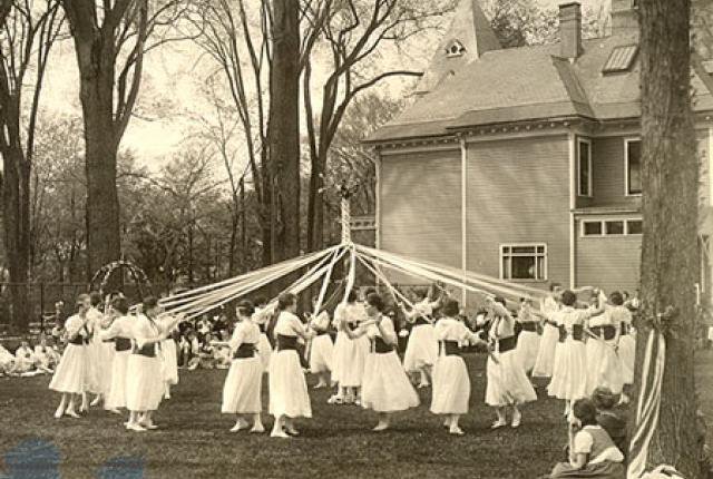 Two of my favourite things. Solidarity for the workers and reinvented pagan traditions. Happy May Day!