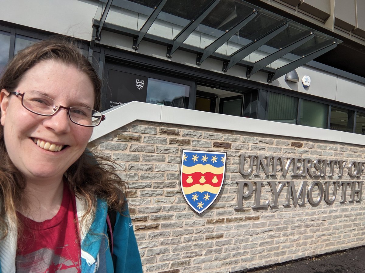 MPOrthoptics's tweet image. Thanks for having me, @PlymOptometry @mrj_vision! Enjoyed seeing the brand new preclinic and research facilities at InterCity Place, and delivering a two hour guest lecture on dementia-friendly eyecare to a full room of third year Optometry students 🤓