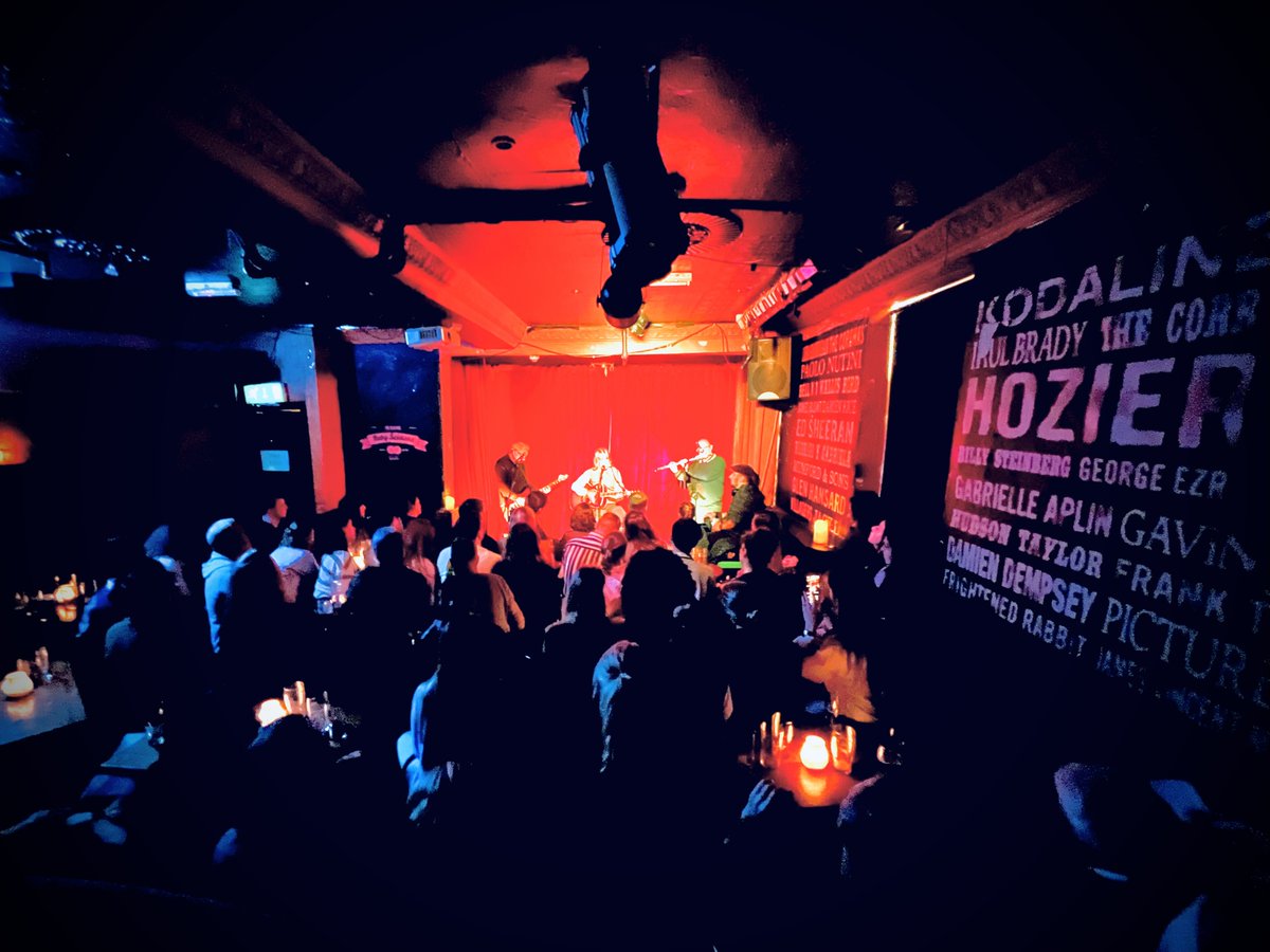 So great closing last nights The Ruby Sessions with Sean Coleman on Baritone Guitar & Kieran Eaton on Flute, by my side... Roll on the Full Band Show in Hyde on May 19th...! universe.com/events/ger-eat… Pic: @graham_hopkins @DimpleDiscs @BarryHartigan @rubysessions