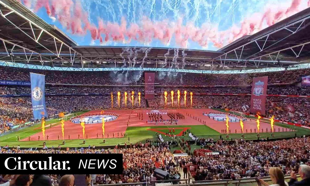 NEWS | Veolia recycle 2022 FA Cup Final banner into drawstring bags and sports bibs

The London FA and Veolia have donated bibs and drawstring bags recycled from the 2022 FA Cup Final pitch cover to youth football clubs.

circularonline.co.uk/news/veolia-re…