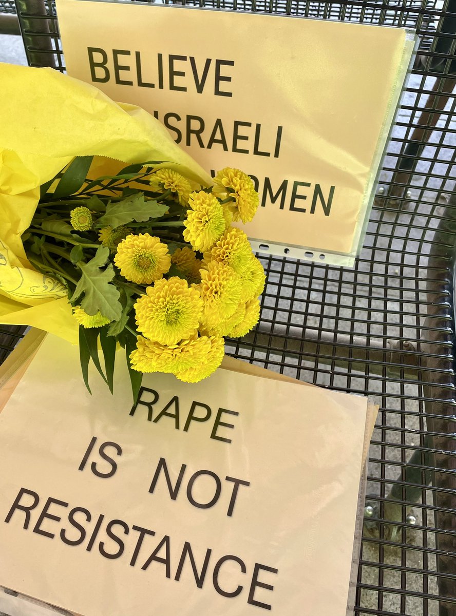 Ein #1May geht ohne #RapeCulture 🌹auch in #Berlin #b0105. #HamasRapists-Support ist unsolidarisch. 
#Feminismus inkludiert Jüdinnen.