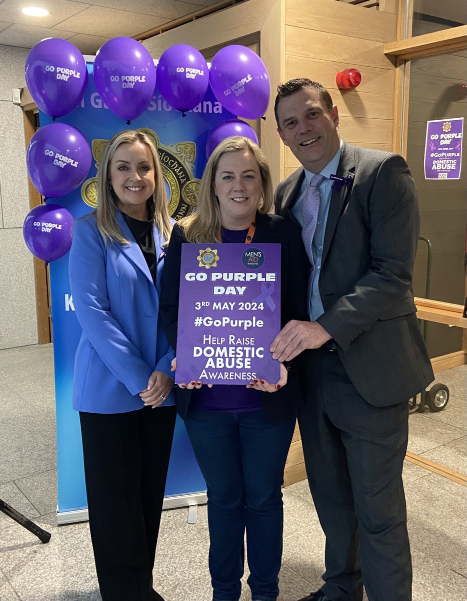 Thank you to Assist Comm Angela Willis for inviting our CEO Kathrina to join your #GoPurple event in Kevin St. Garda station. Our team work closely with members of Gardaí supporting victims of domestic abuse. Great to forge new relationships to strengthen our responses. #GoPurple