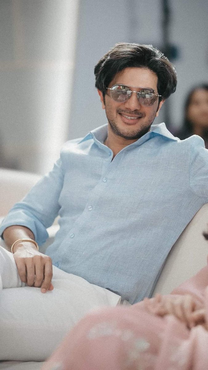 Blessing your TL with @dulQuer 📸

#DulquerSalmaan #LuckyBaskhar