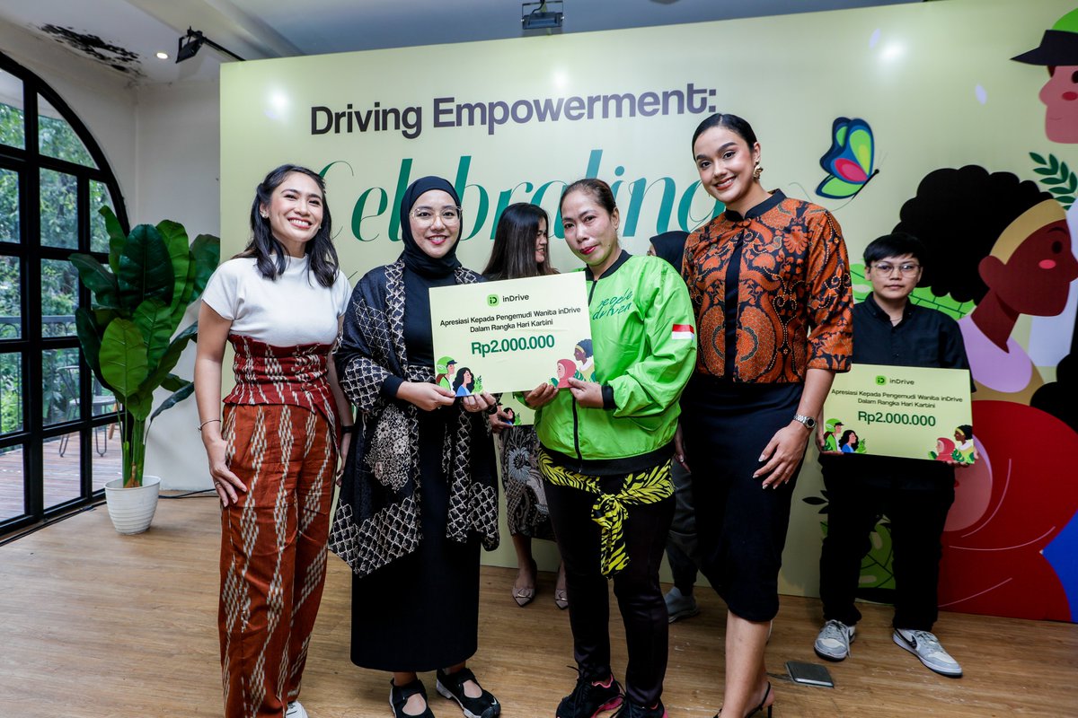 🌟 Celebrating Kartini Day in Indonesia with an inspiring talk show event! In honor of Indonesian Women's Day, we hosted a special talk show featuring remarkable women from diverse backgrounds. From our own branding team leader to a female driver, pageant winner, model, and top