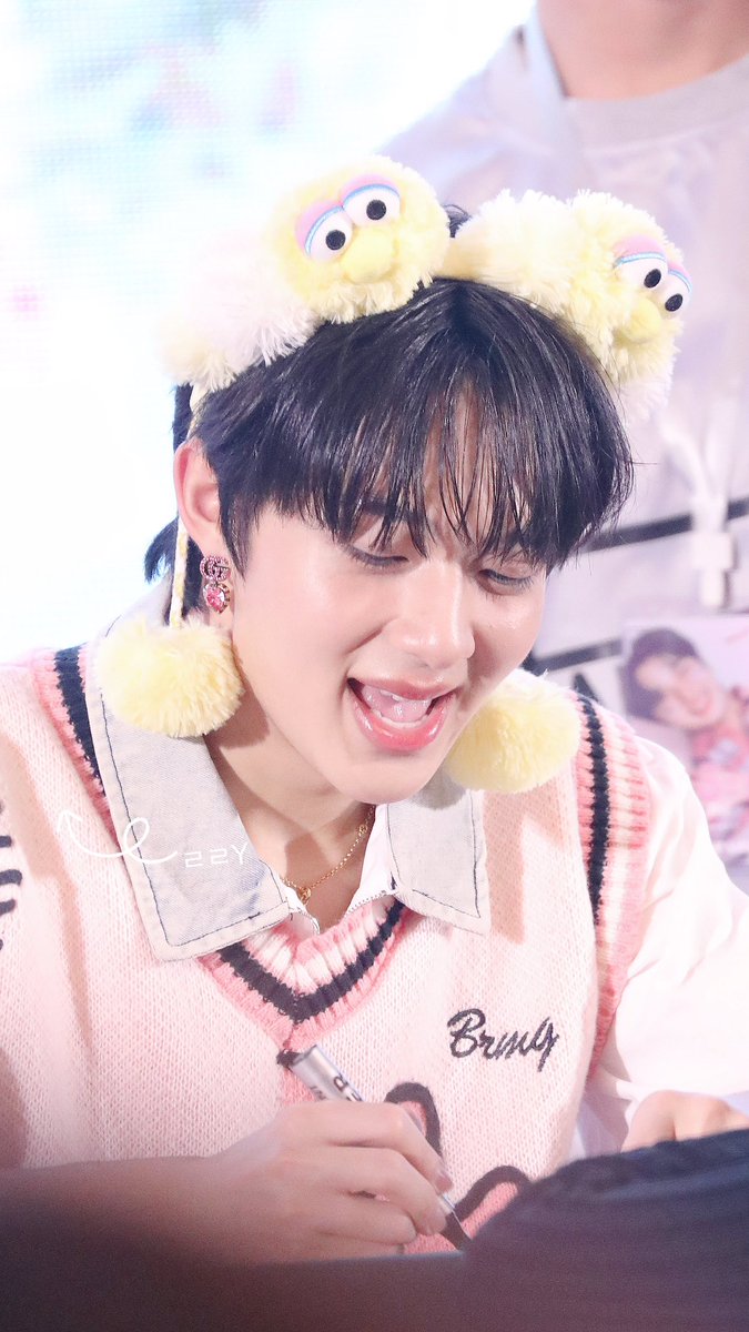 yll930421's tweet photo. -🌸🌸🌸

‼️禁二改禁快转禁抹水印‼️
    【转载或二传请注明出处】

 #NuNewEhFansignInChina
#NuNew 
@CwrNew https://t.co/8pLnNbGIFg
