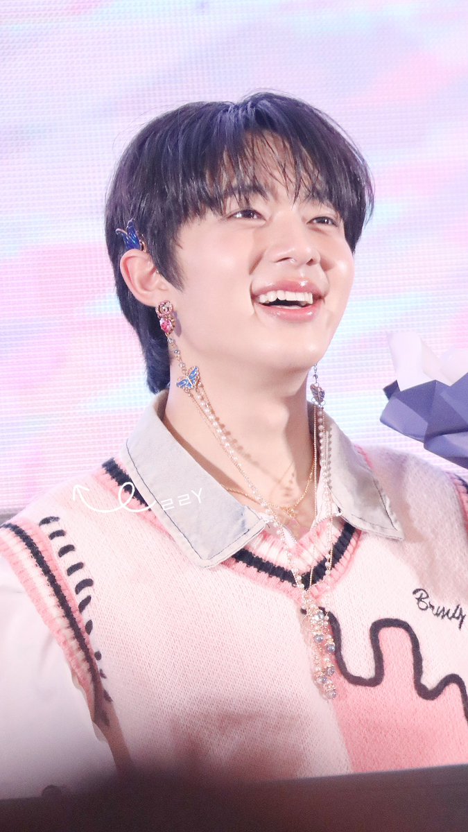 yll930421's tweet photo. -🎟️🎟️🎟️

‼️禁二改禁快转禁抹水印‼️
    【转载或二传请注明出处】

 #NuNewEhFansignInChina
#NuNew 
@CwrNew https://t.co/wONZEsF0K1