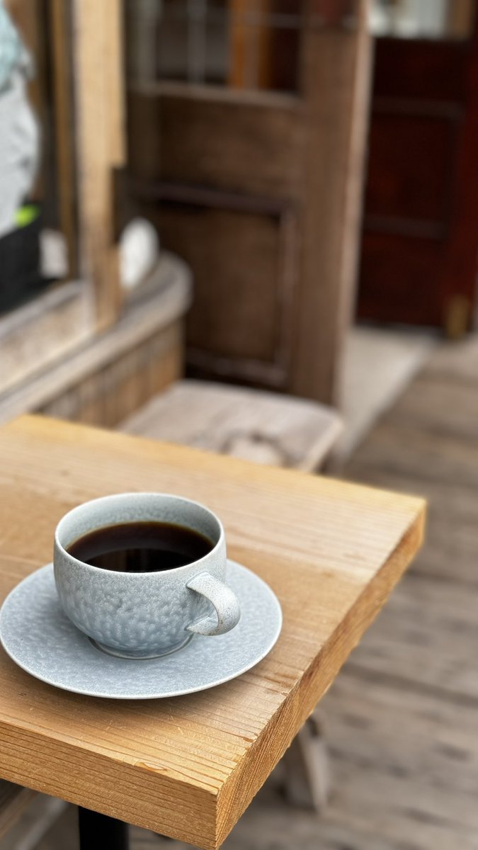 castlemidnight's tweet photo. 八雲『ONIBUS COFFEE』。
コーヒーはONIBUSオリジナルブレンド

#オニバスコーヒー #ONIBUSCOFFEE #オニバス #ONIBUS #目黒 #中目黒 #自由が丘 #八雲 #碑文谷 #コーヒー #カフェ #ハンドドリップ #駒沢通り #学芸大学 #学大 https://t.co/Blr3QABO96