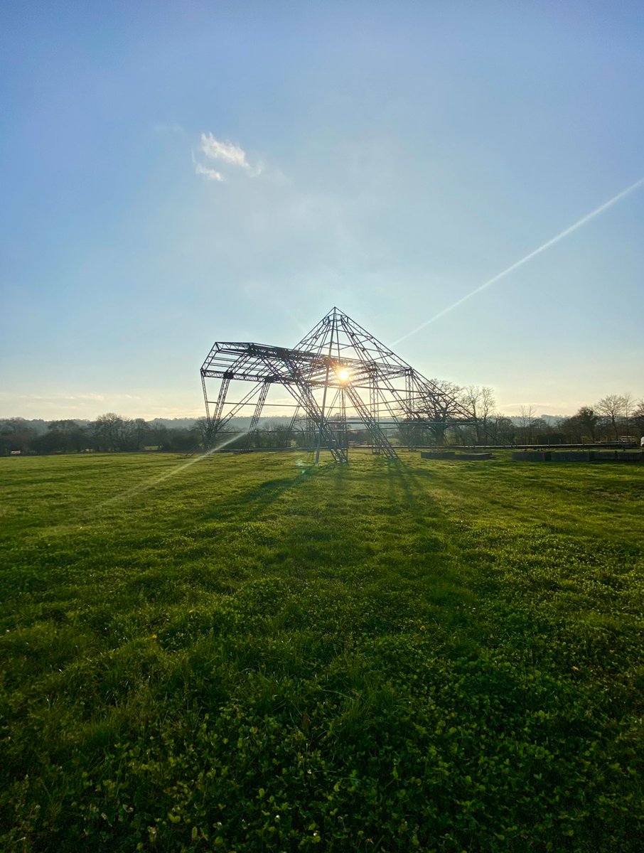 glastobation's tweet photo. Happy 1st of May; it’s Glastonbury next month 🥲

#Glastonbury #Glasto https://t.co/apQpXXpFcJ