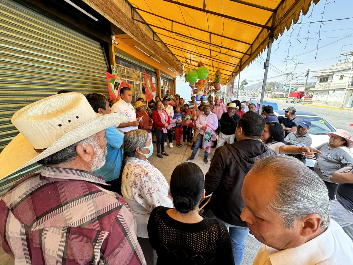 braulioalvarezj's tweet photo. #EsTiempo…
De más iluminación, seguridad, mejores calles e impulso a los microempresarios de #SanCristóbalHuichochitlan.
#Distrito2Toluca https://t.co/KYkLagwt6X