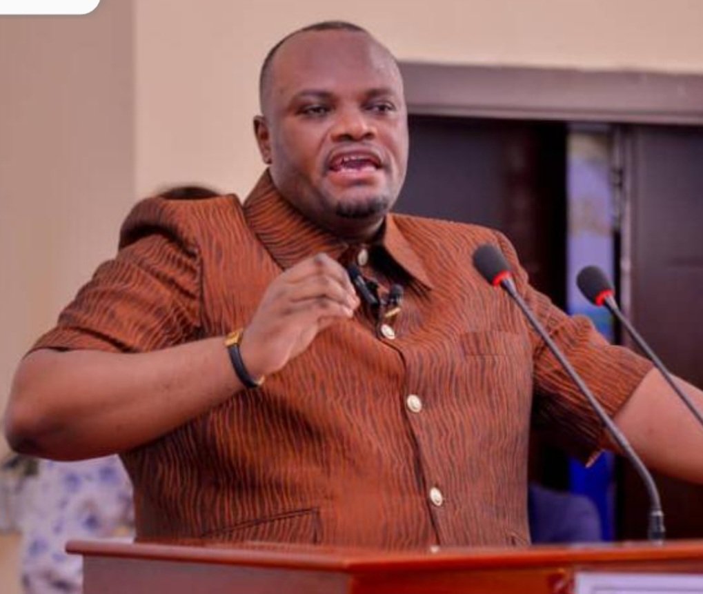 Felicitation a monsieur le gouverneur de la ville de kinshasa , je vous souhaite que du meilleur.