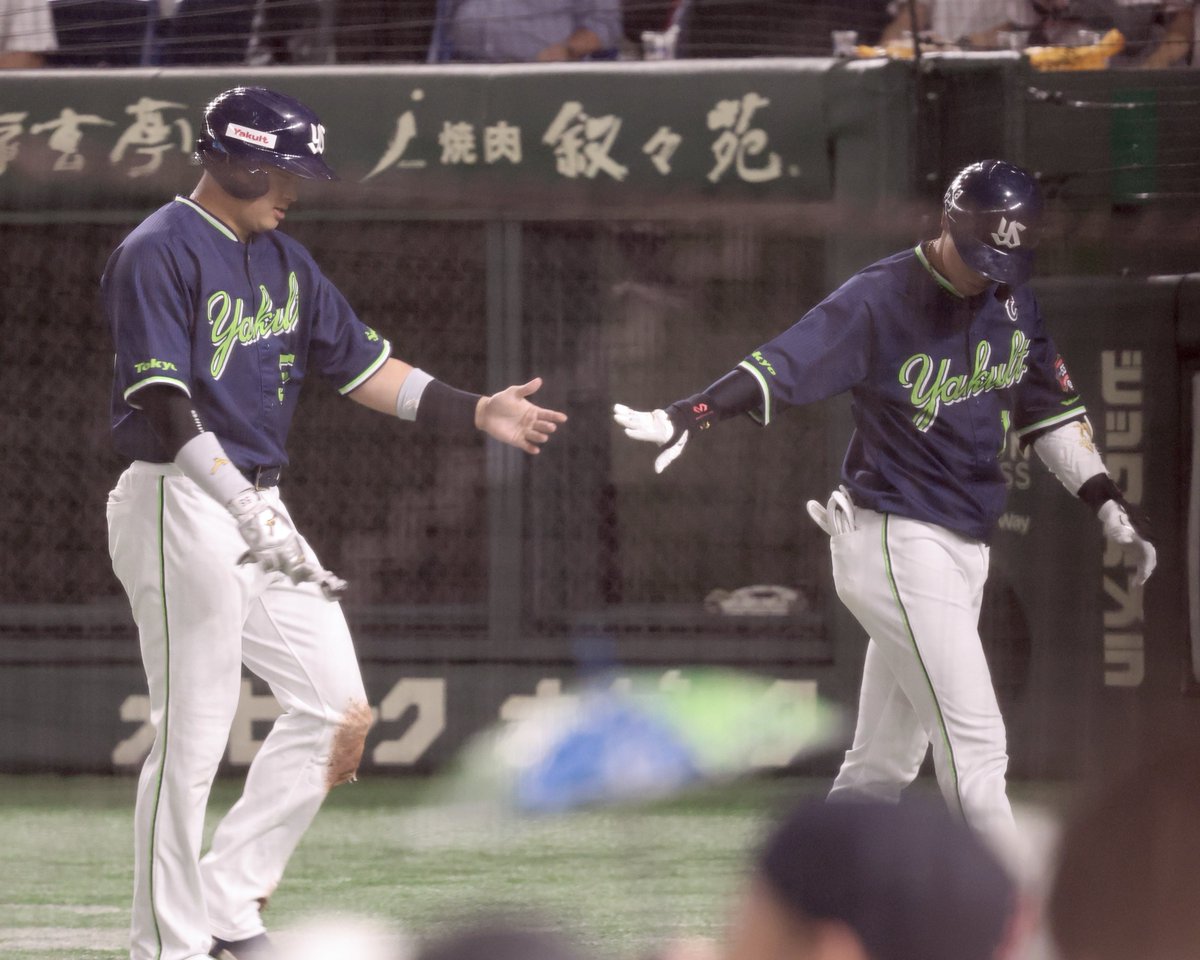 ネット抜けてないけどてつむねがタッチしてたので📸
2024/4/30 東京ドーム

#swallows #村上宗隆 #山田哲人