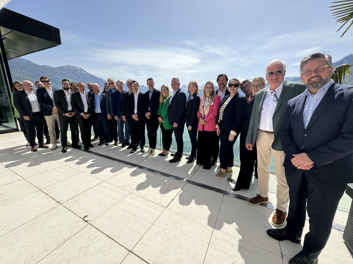🇮🇸🇱🇮🇳🇴🇨🇭EFTA member states gathered at Lake Lucerne for strategic discussions on the future of trade policy and #EFTA activities. A useful meeting to strengthen collaboration and pave the way for future projects.
