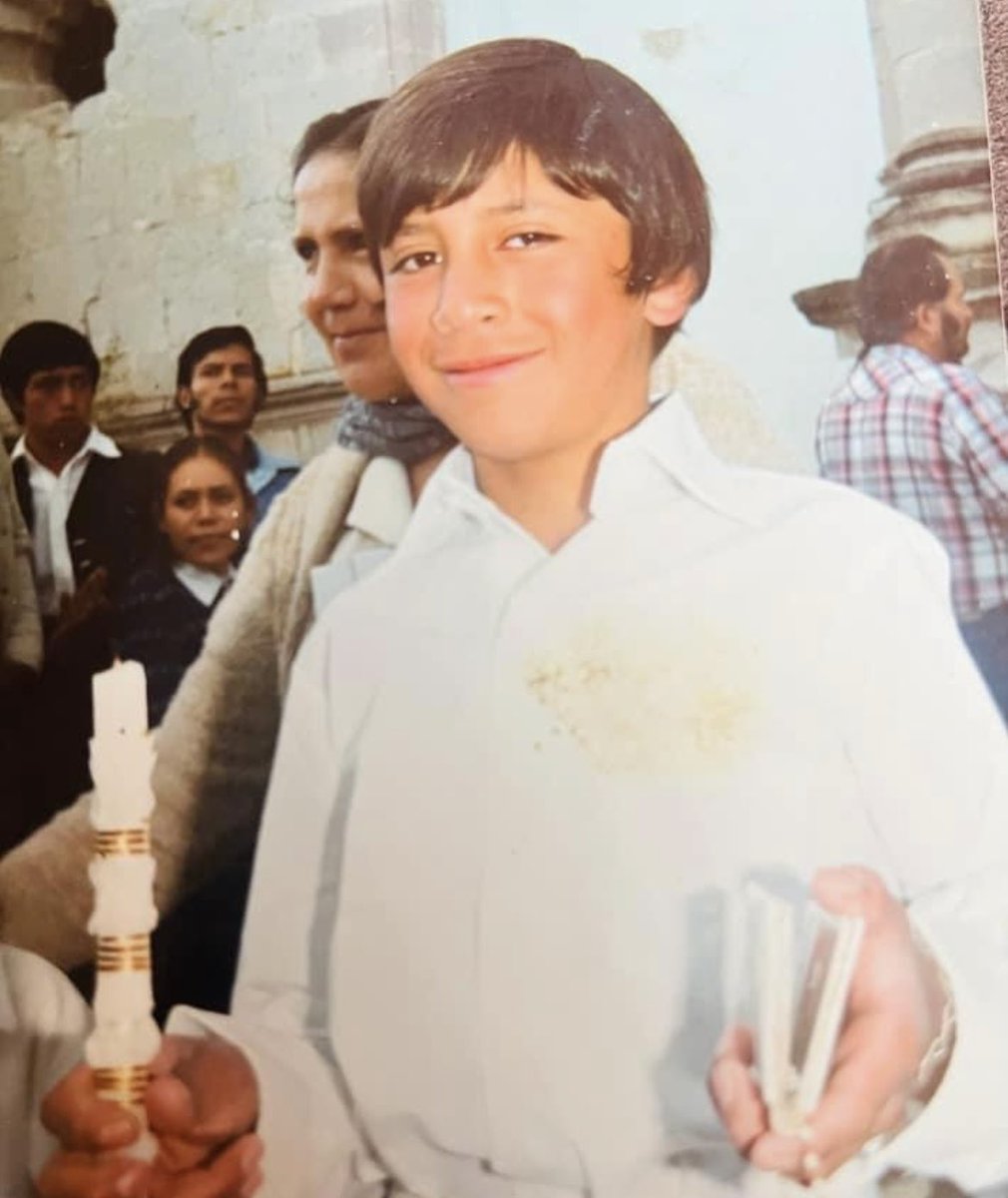 De niño, mis padres; Doña Chen y Don Abraham siempre me inculcaron valores para ser un buen ser humano. 😊
#LosHechosNosRespaldan
#FelipeSánchez #LosHechosNosRespaldan #FuerzaYCorazonPorJiquipilco