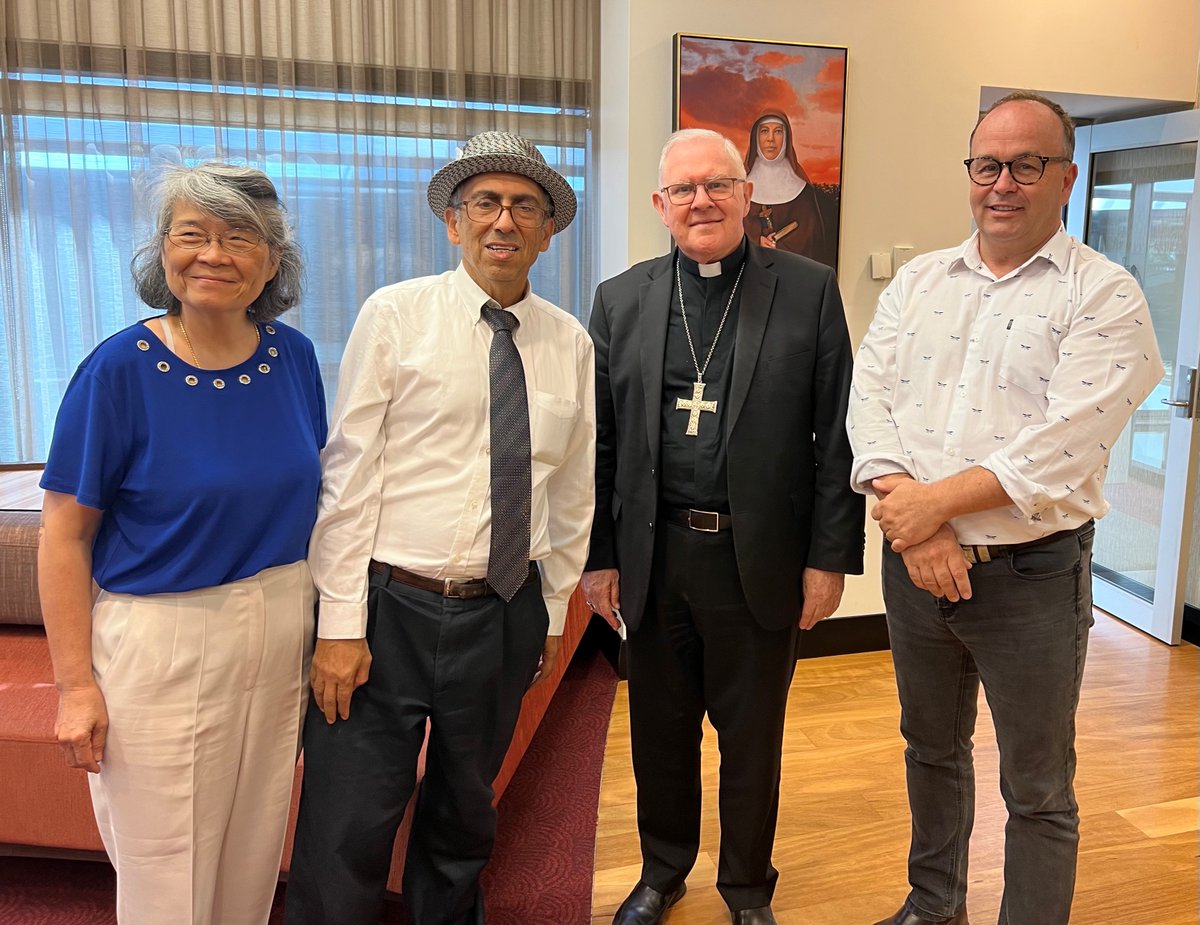 Today @CCRG_Research Prof Fraser (right) met with Bethlehem Uni's Jessie Cheng and Prof Mazin Qumsiyeh (far left) and #Brisbane Archbishop Mark Coleridge to discuss possible future collabs. Thanks Michael Crutcher @55comms for organising the meeting #CCRG20years
